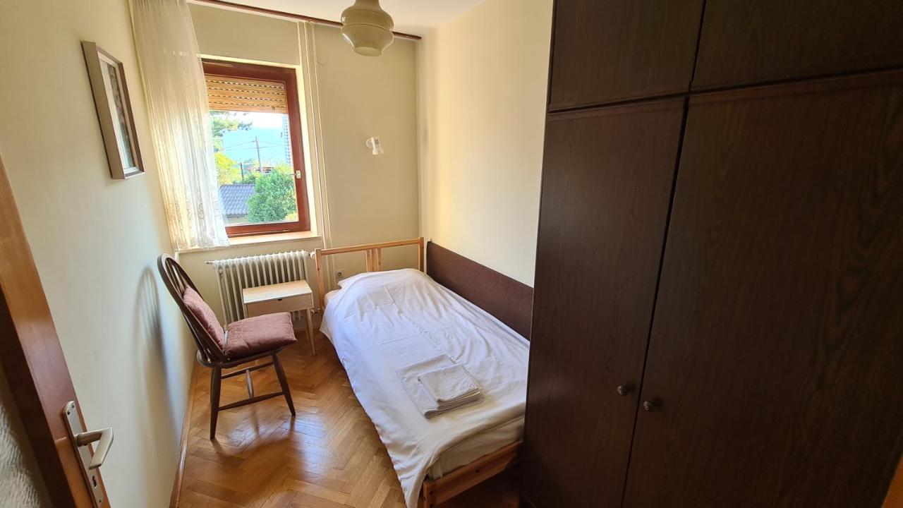 Apartment Ajdna Zirovnica Bagian luar foto